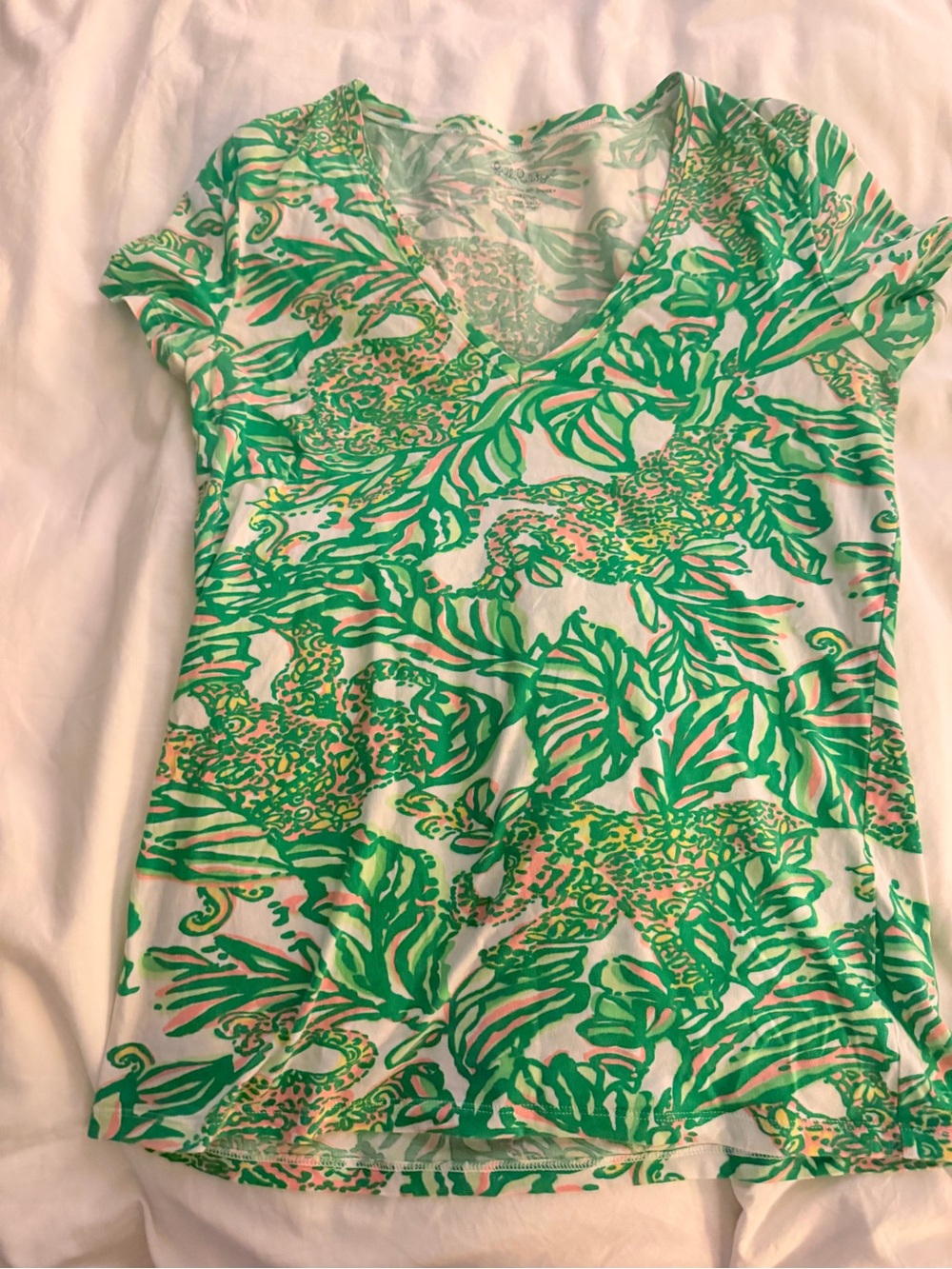 Lilly Pulitzer Green Palm-Print V-Neck Tee